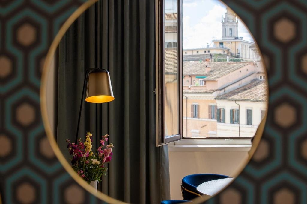 Presidential Suite · details